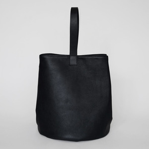bell tote bag (black)